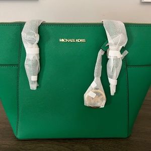Michael Kors Charlotte tote